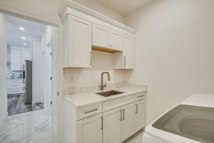 Walk to Mississippi River: Grafton Townhome!