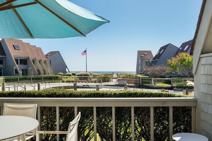 The Surf Club