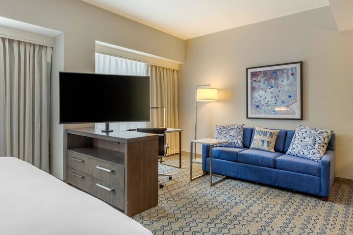 Room 30 of 47
