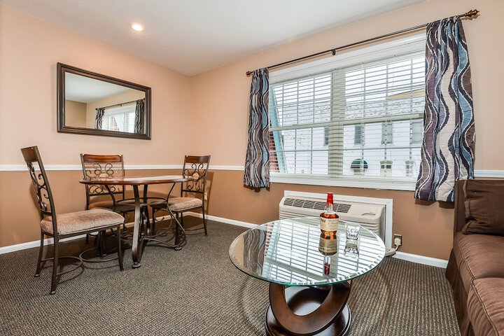 Room 187 of 279
