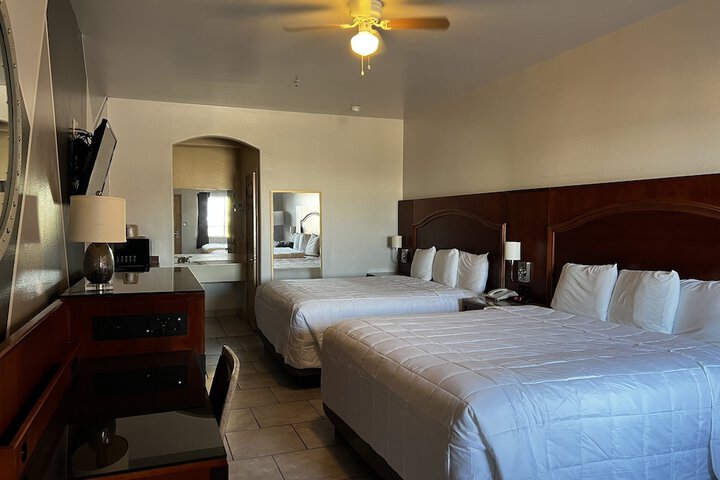 Room 28 of 38