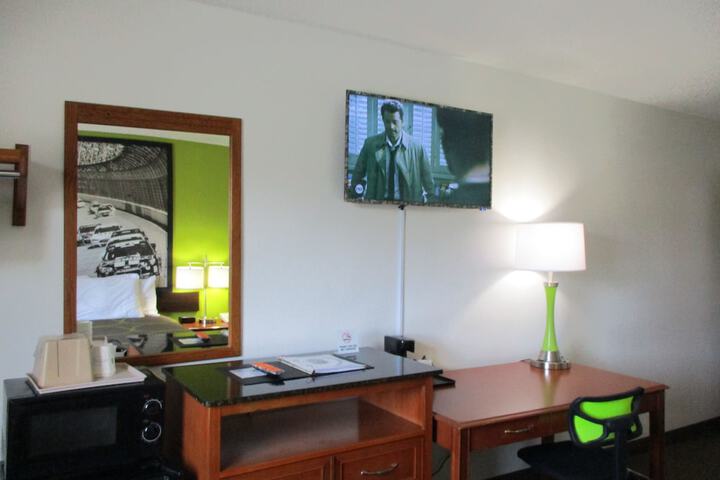 Room 42 of 48