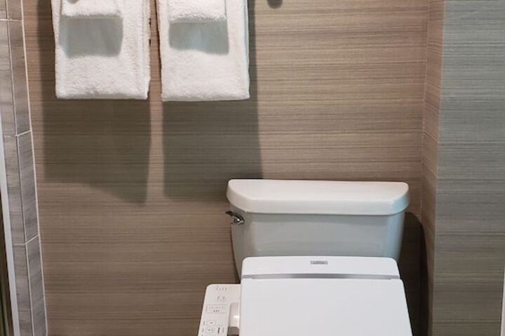 Room 10 of 44