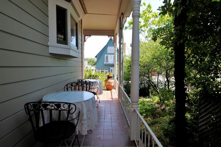 Bradford Place Inn & Gardens