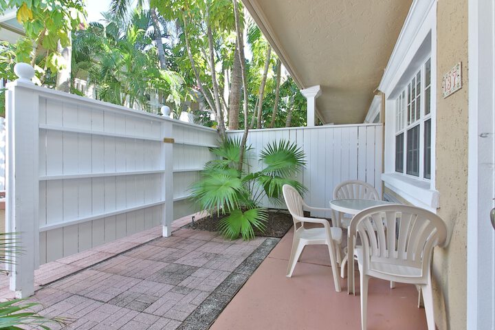Tortuga Inn Beach Resort