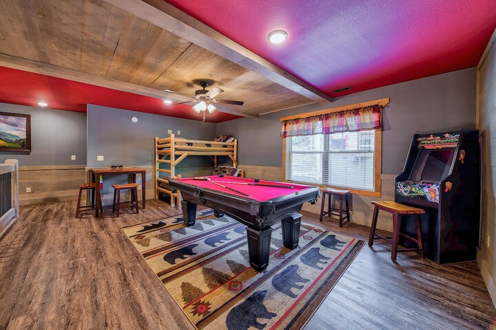 Room 9 of 25
