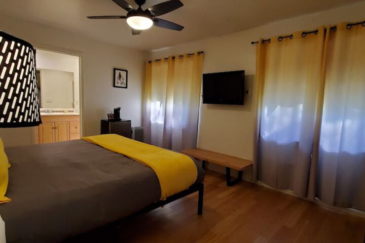 Room 34 of 52