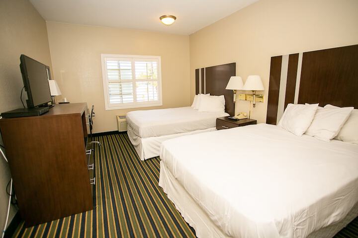 Room 12 of 22