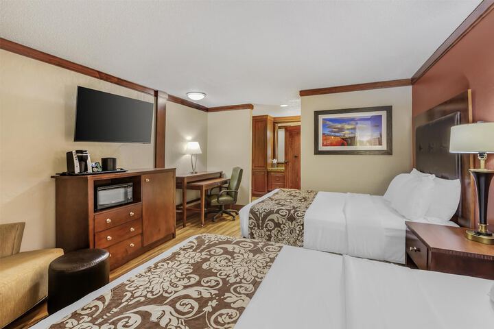 Best Western Plus Greenwell Inn