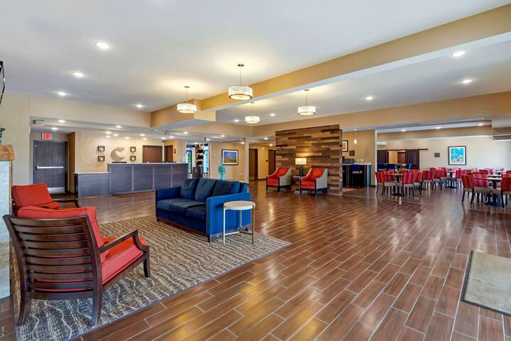 Hotel Interior 10 of 40