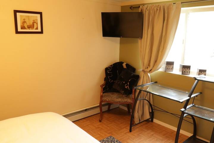 Room 16 of 21