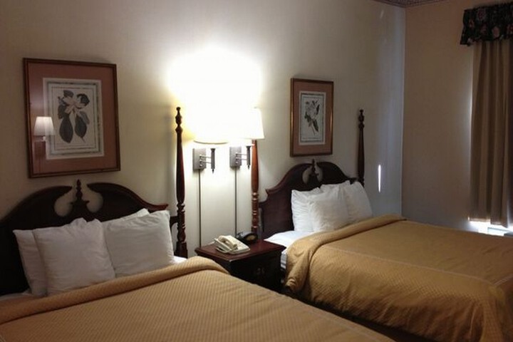 Room 7 of 13