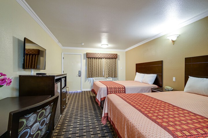 Room 23 of 23