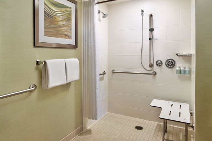Room 20 of 34
