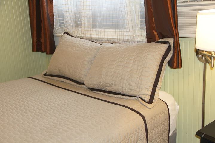 Room 32 of 135