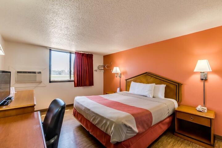 Room 22 of 48