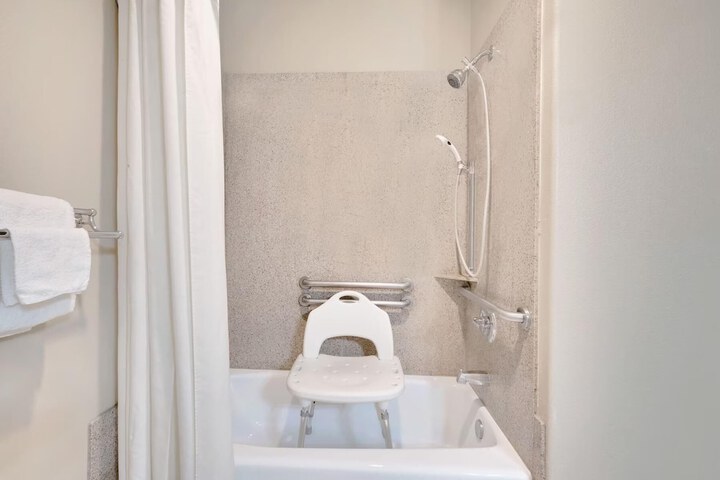 Sonesta Essential Hotels Odessa