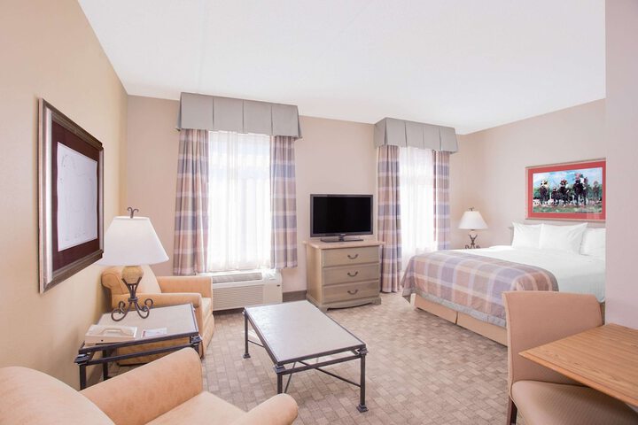 Room 32 of 48