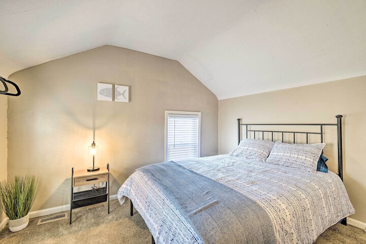 Walk to Parks & Dining: Cozy Canandaigua Home!