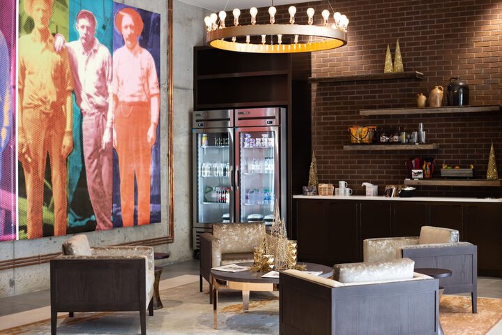 Hotel Indigo Tulsa DWTN-Entertainment Area by IHG