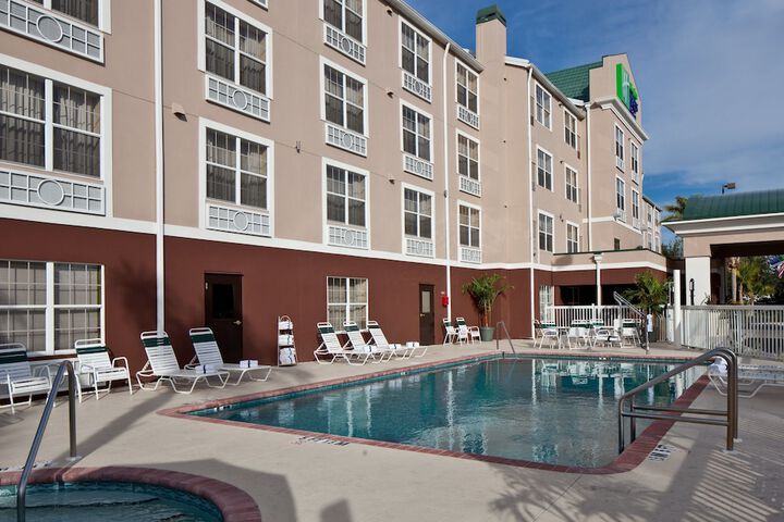 Pool 5 of 36