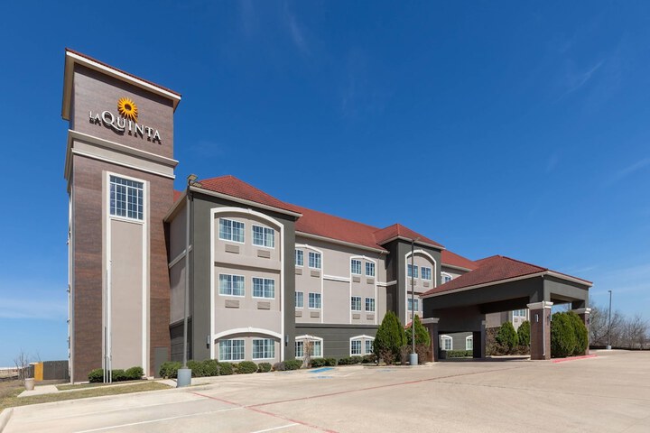La Quinta Inn & Suites by Wyndham Kyle - Austin South