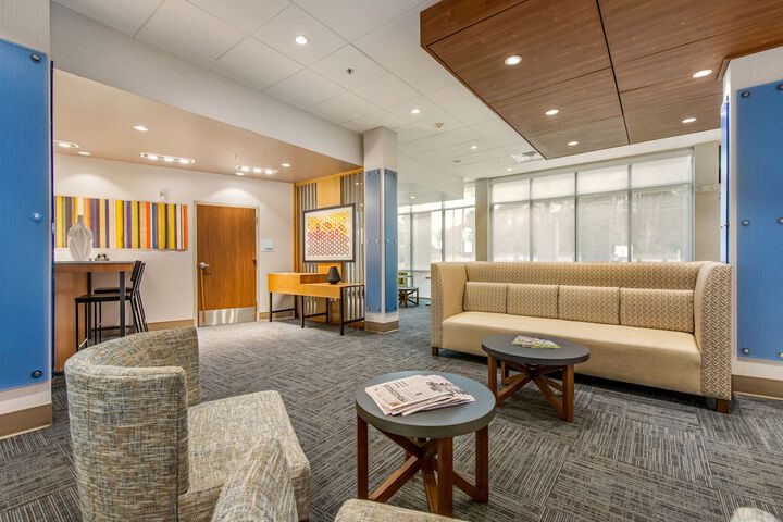 Holiday Inn Express & Suites Carrollton West by IHG