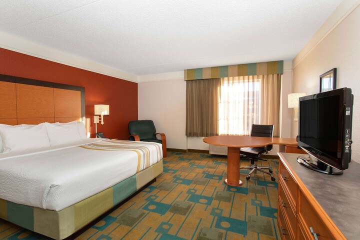 Room 16 of 31