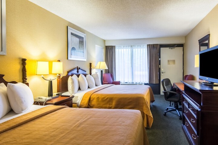 Room 35 of 48