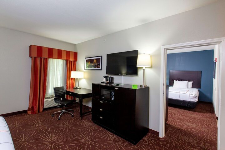 Room 29 of 61