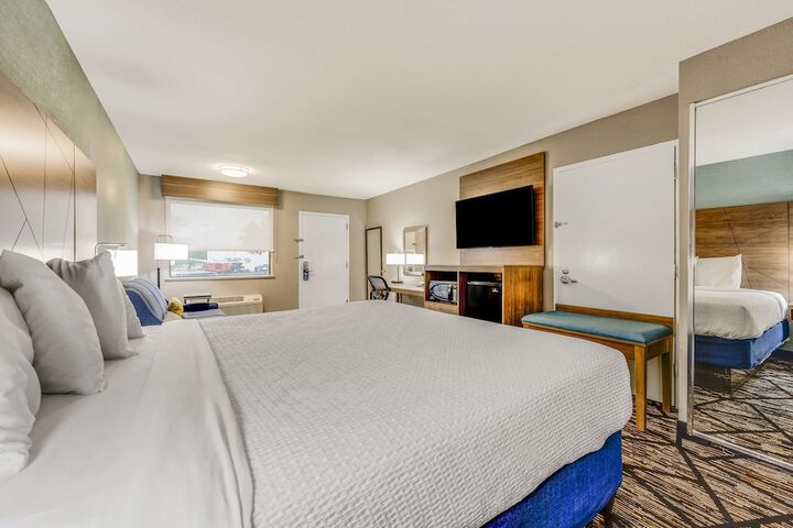 Room 20 of 28