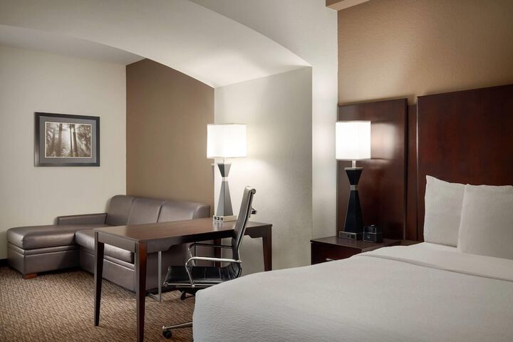 La Quinta Inn & Suites by Wyndham Memphis Wolfchase
