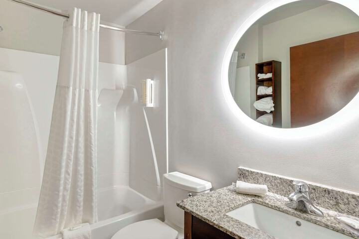 Room 21 of 31