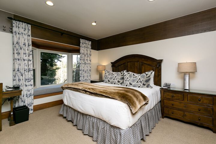 Room 438 of 500