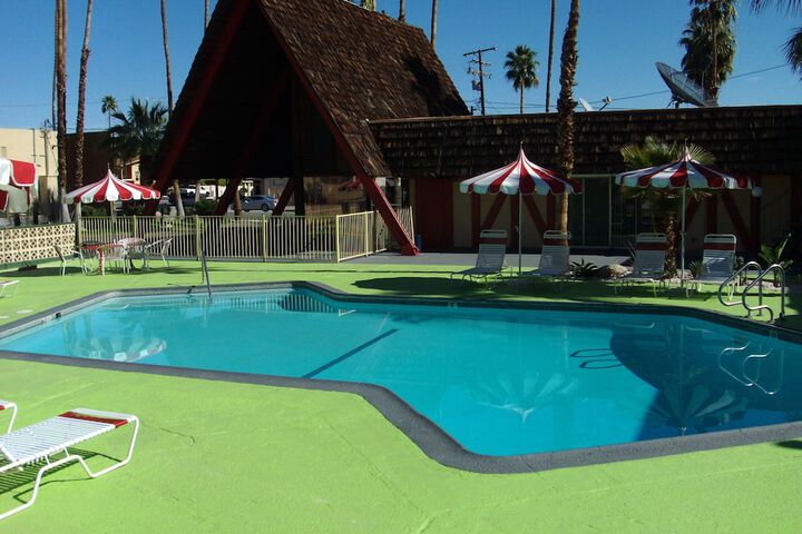 Pool 13 of 41