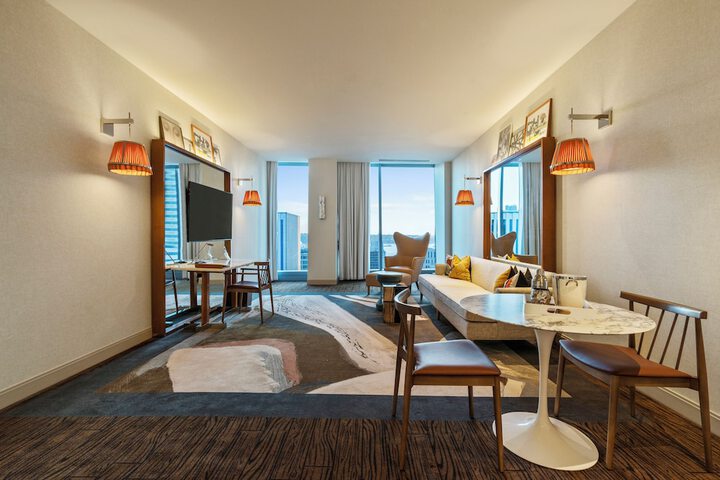 Room 75 of 142