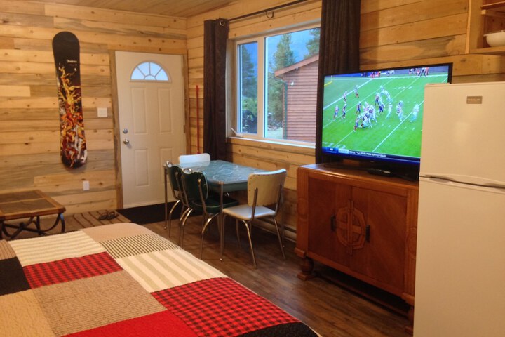 Glacier View RV Park and Cabins
