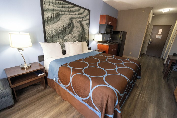 Room 44 of 71