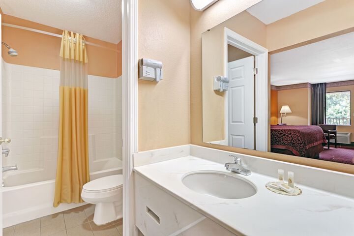 Room 26 of 31