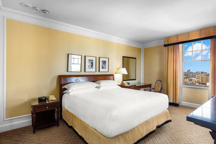 Room 45 of 207