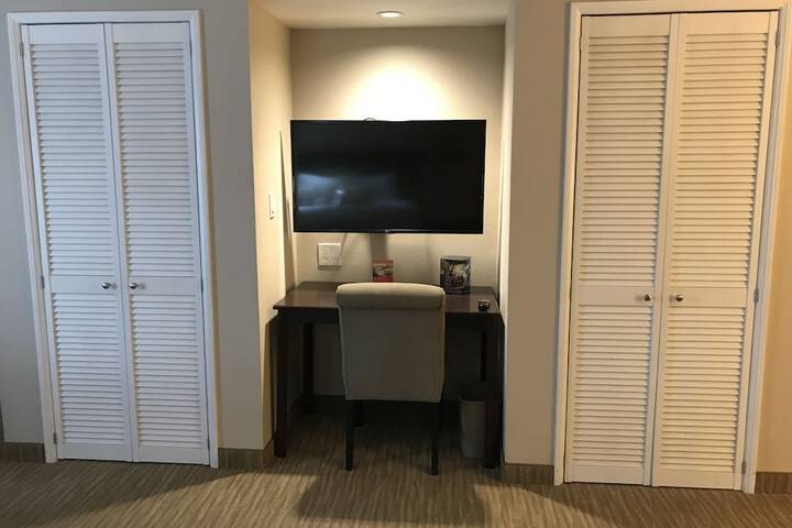 Room 12 of 43