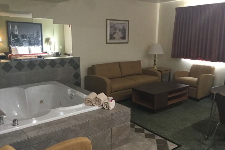Room 11 of 30