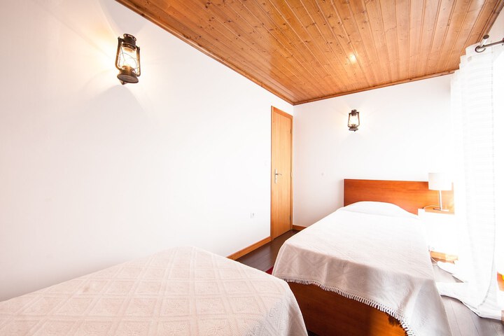 Room 20 of 35