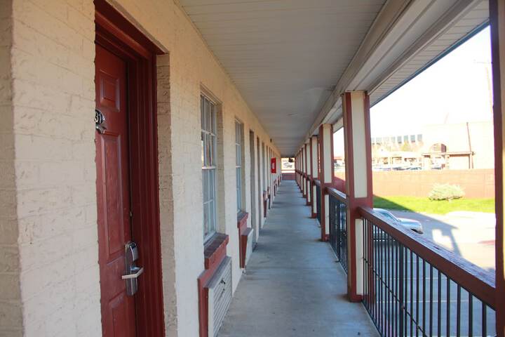 Hotel 2 of 44