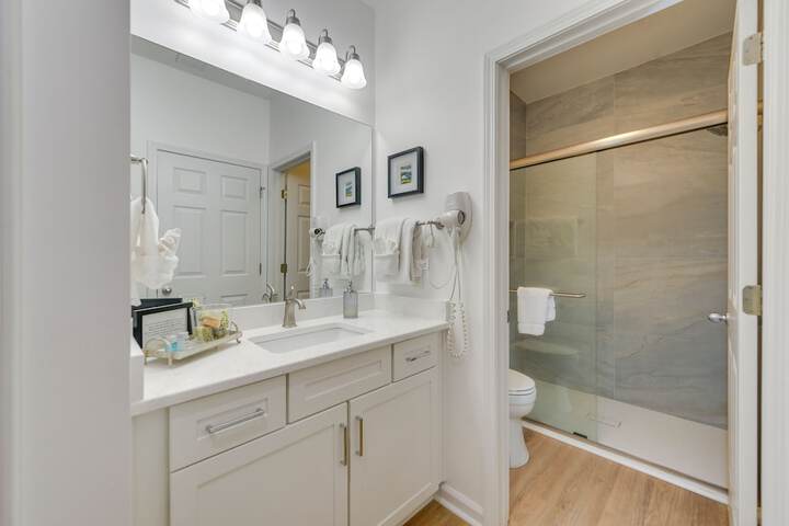 Sunset Beach Retreat - Monthly Rentals Welcome!