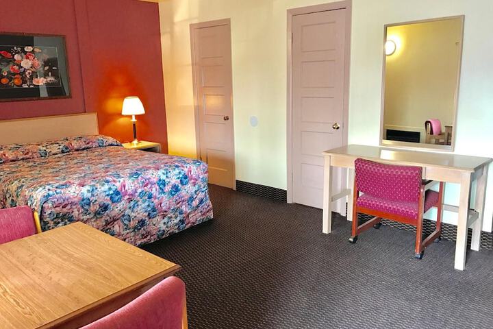 Room 21 of 25