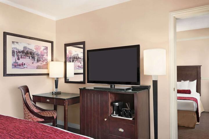 The Plaza Hotel Downtown Trademark Collection by Wyndham