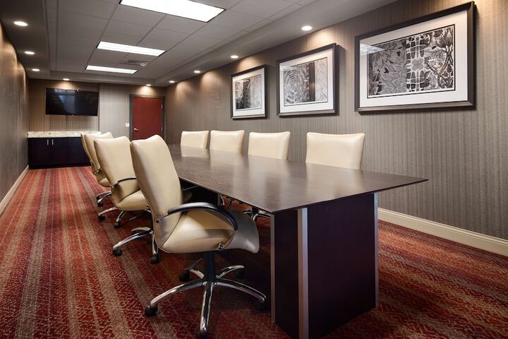 Best Western Plus Stevens County Inn