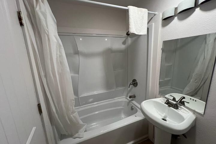 Room 14 of 14