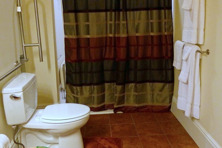 Room 30 of 39